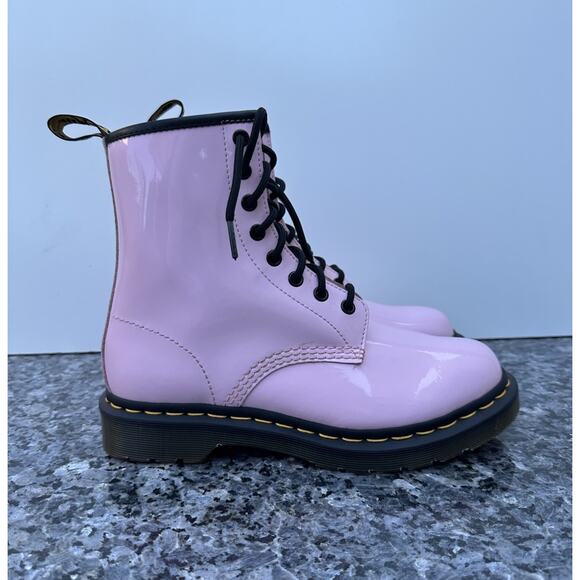 Dr. Martens AirWair 26425 Light Pink Patent Leather Combat Boots Womens US 8 - Picture 1 of 10